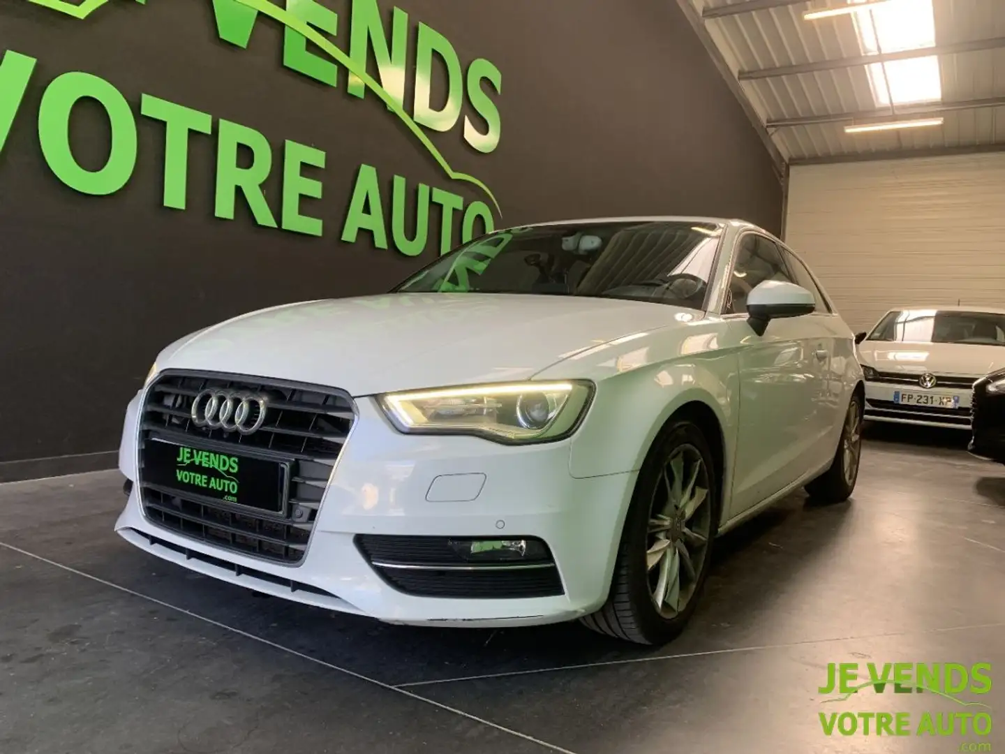 Audi A3 2.0 TDi 16V FAP S&S 150 cv Ambition luxe Blanco - 1