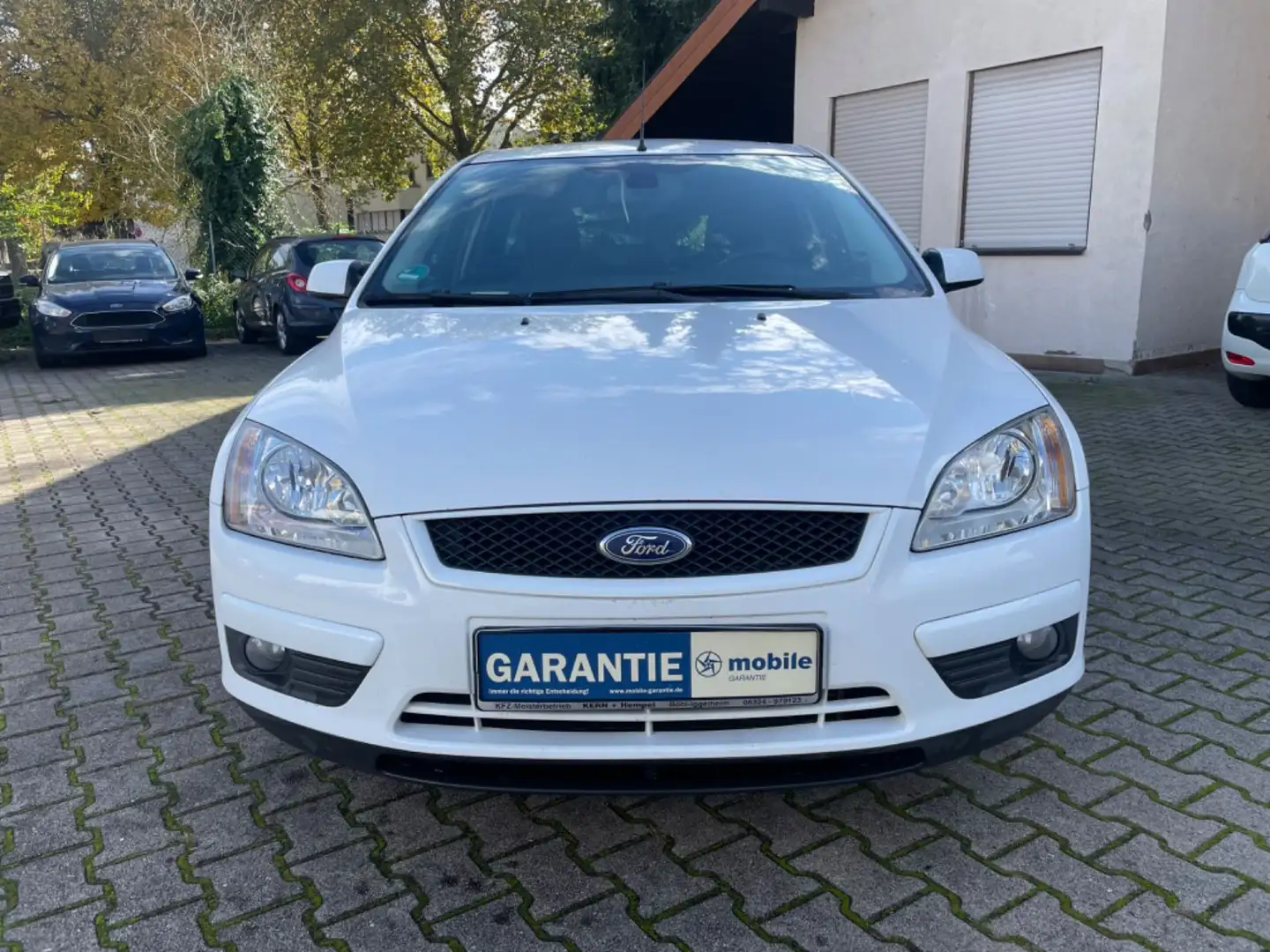 Ford Focus Turnier Style Weiß - 2