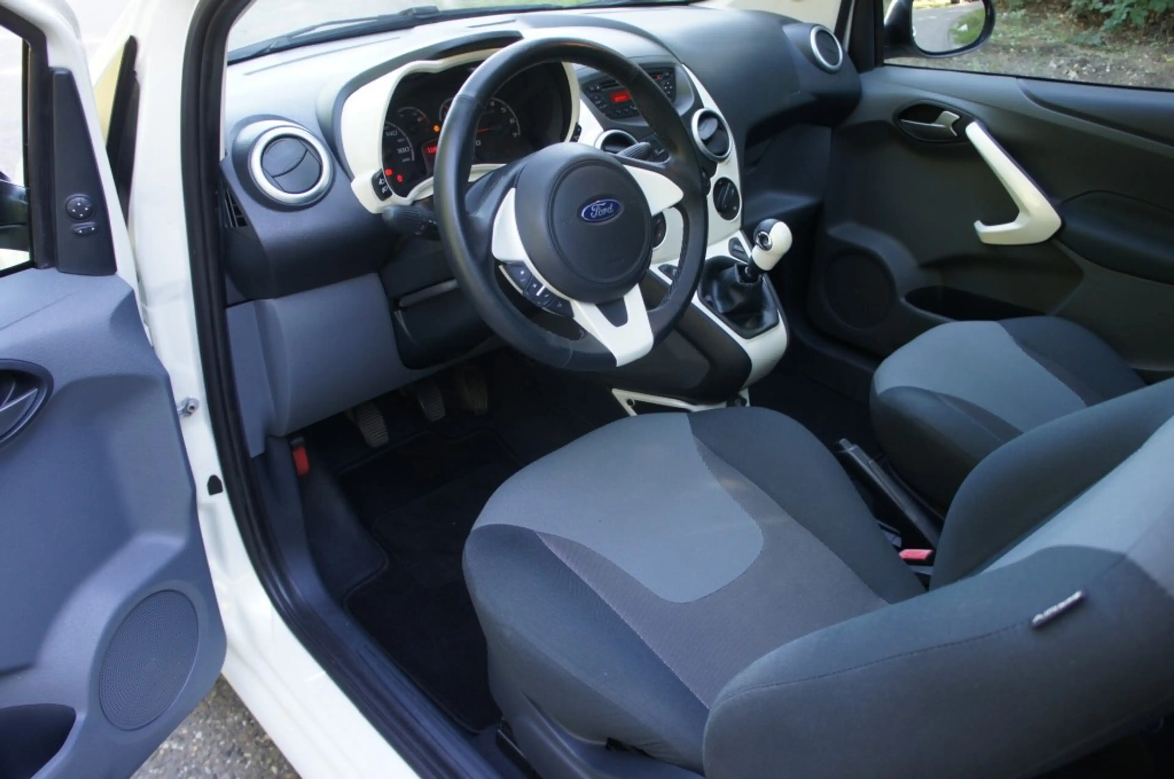 Ford Ka/Ka+ 1.2 TITANIUM X PANO/PARELMOER/AIRCO/16INCH-ALLSEAS — photo 7