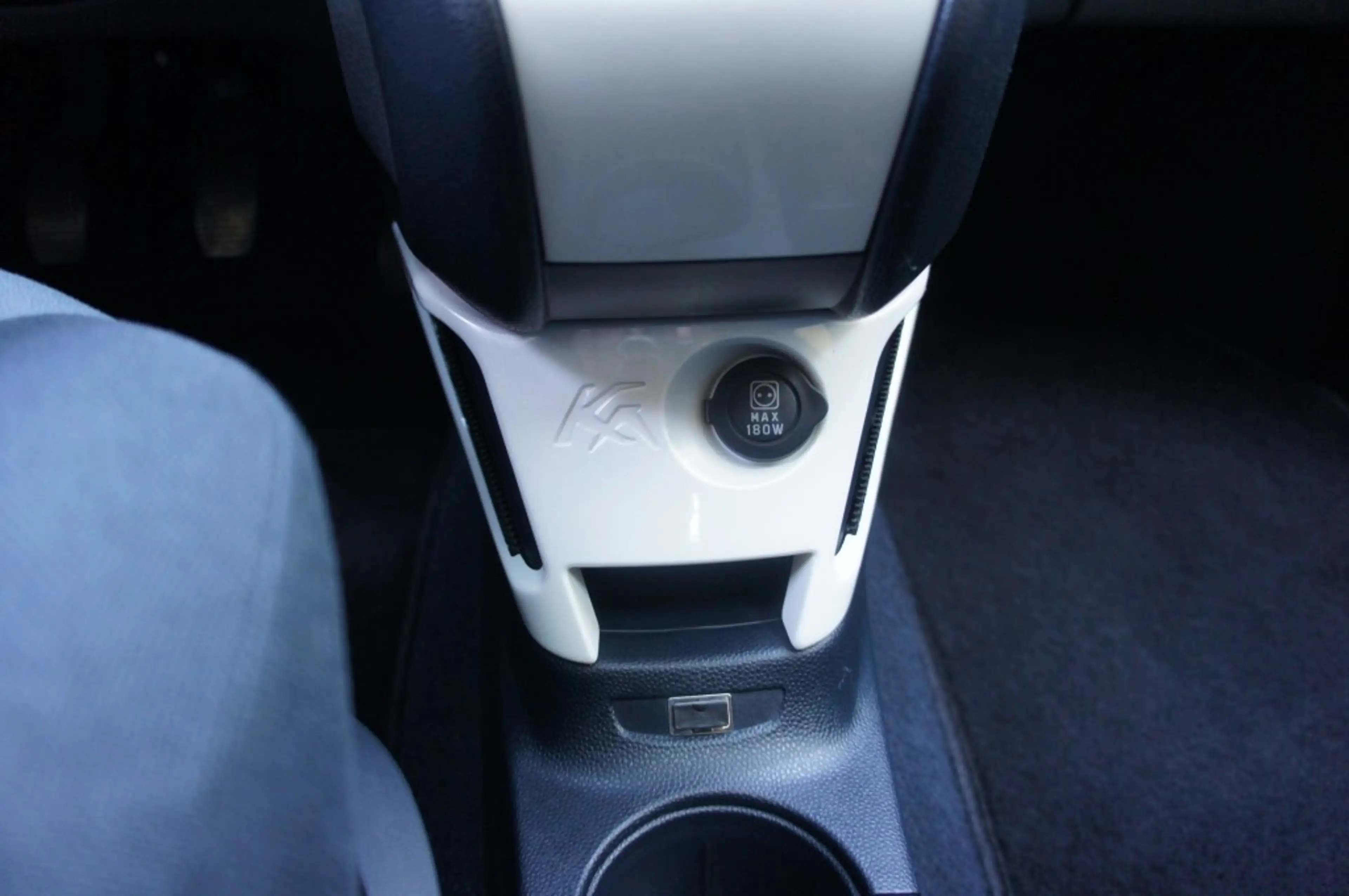 Ford Ka/Ka+ 1.2 TITANIUM X PANO/PARELMOER/AIRCO/16INCH-ALLSEAS — photo 12
