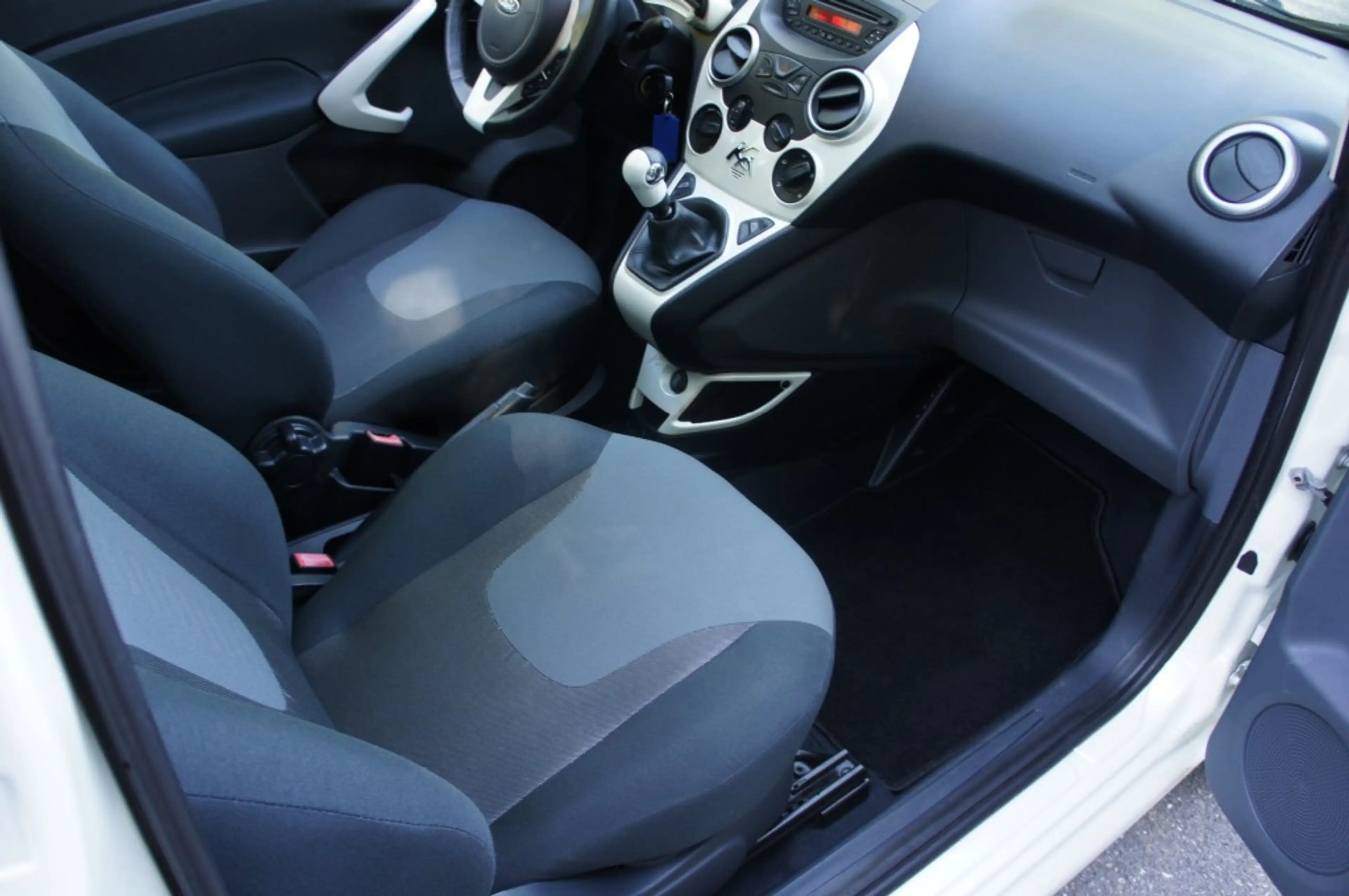 Ford Ka/Ka+ 1.2 TITANIUM X PANO/PARELMOER/AIRCO/16INCH-ALLSEAS — photo 8