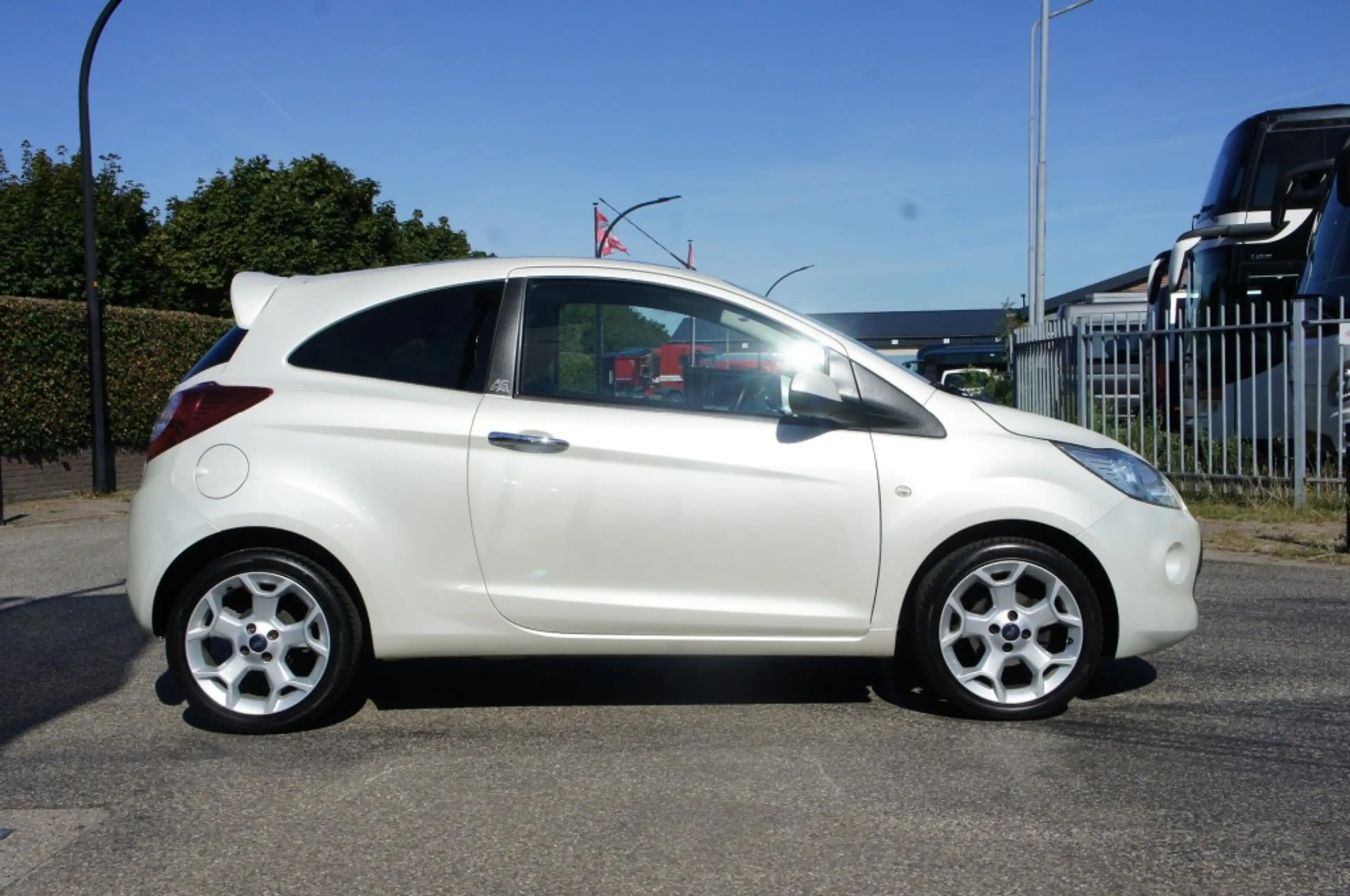 Ford Ka/Ka+ 1.2 TITANIUM X PANO/PARELMOER/AIRCO/16INCH-ALLSEAS — photo 5