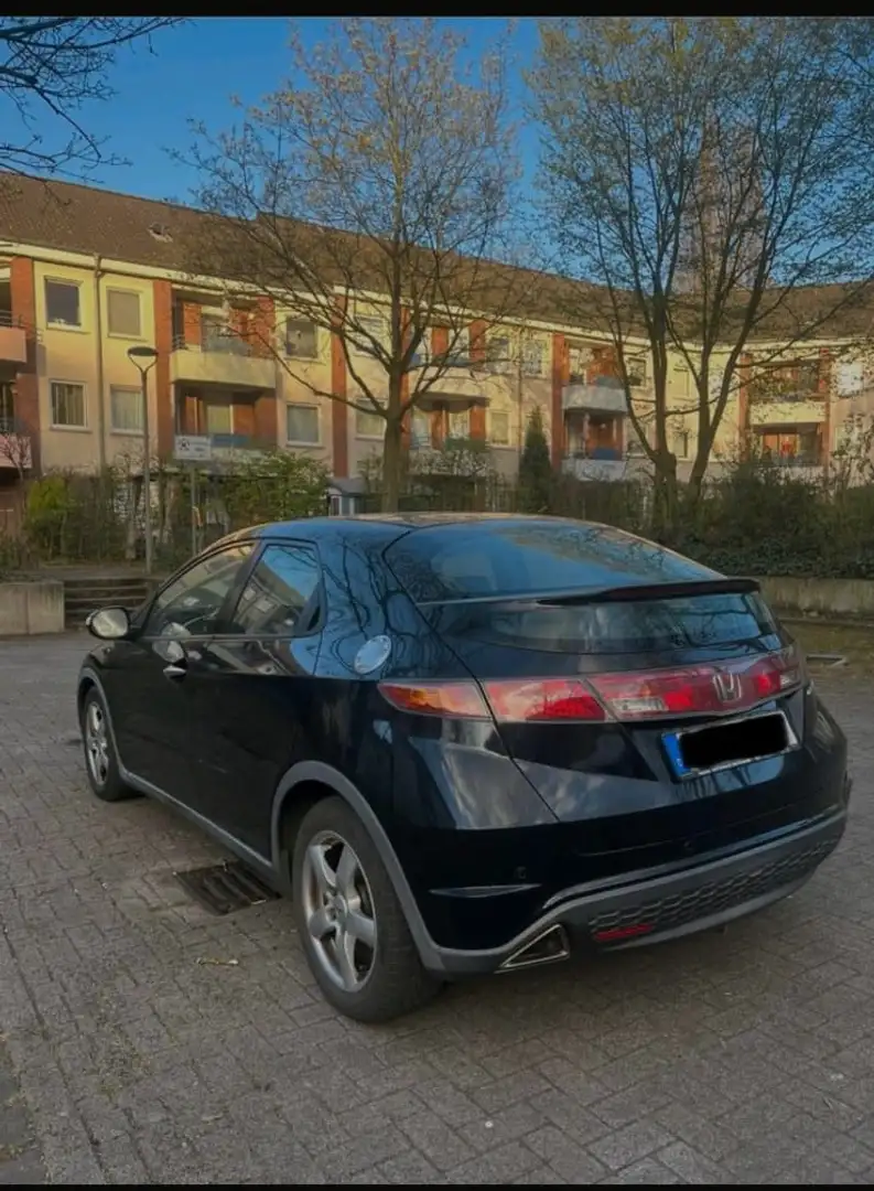 Honda Civic 1.8i-VTEC i-SHIFT Sport - 2