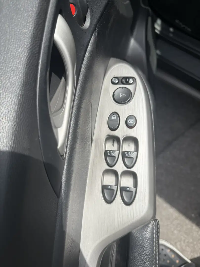 Honda Civic 1.8i-VTEC i-SHIFT Sport - 1