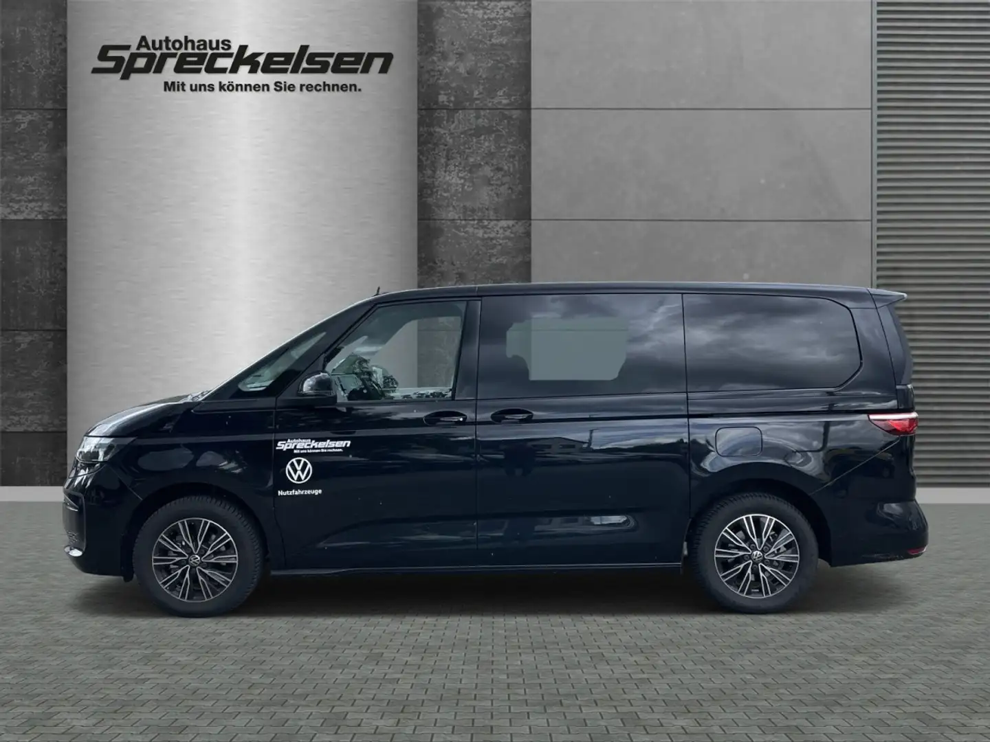 Volkswagen T7 Multivan 2.0 TDI lang++Automatik++Navi++ Klima Navi Fekete - 2