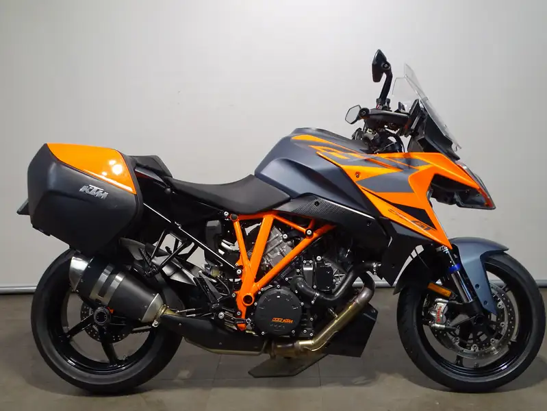 KTM 1290 Super Duke GT