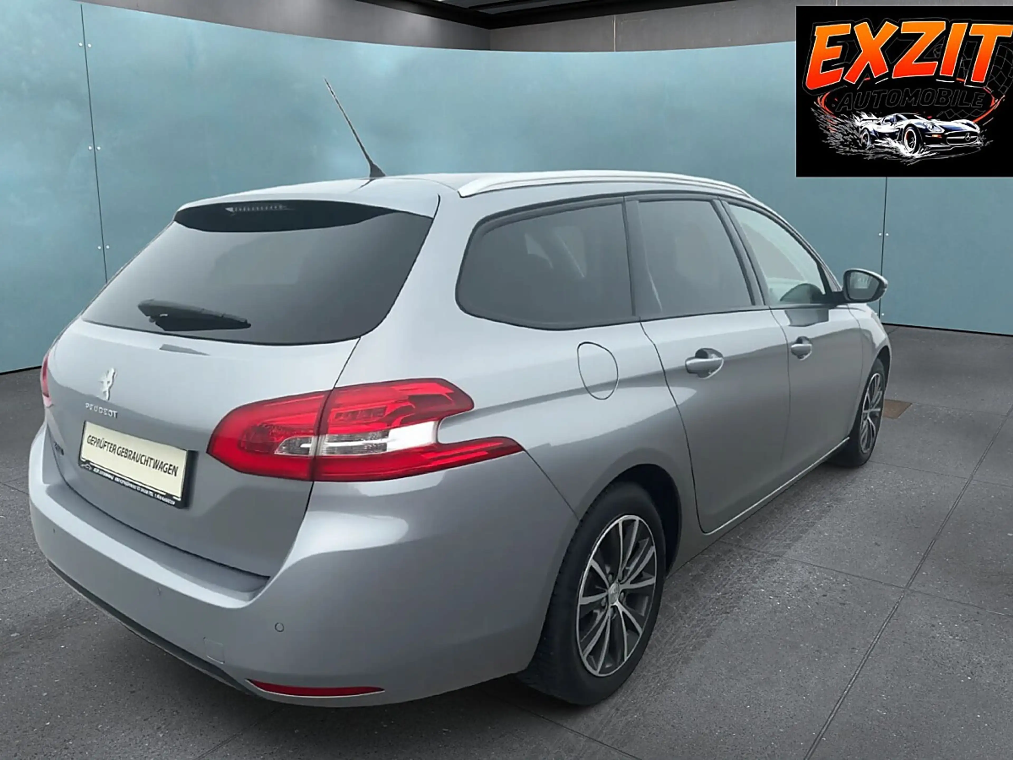 Peugeot 308 SW 1,2 PureTech 110 Style S&S — photo 6