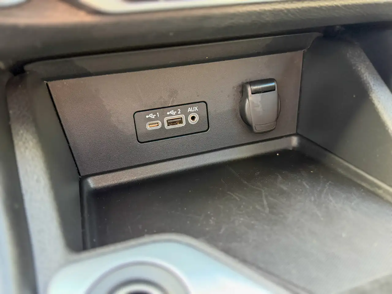 Nissan Sentra снимка Nissan Sentra