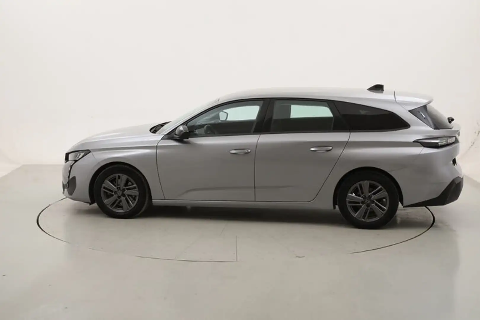 Peugeot 308 SW Active Pack 1.5 Diesel 131CV Grau - 2