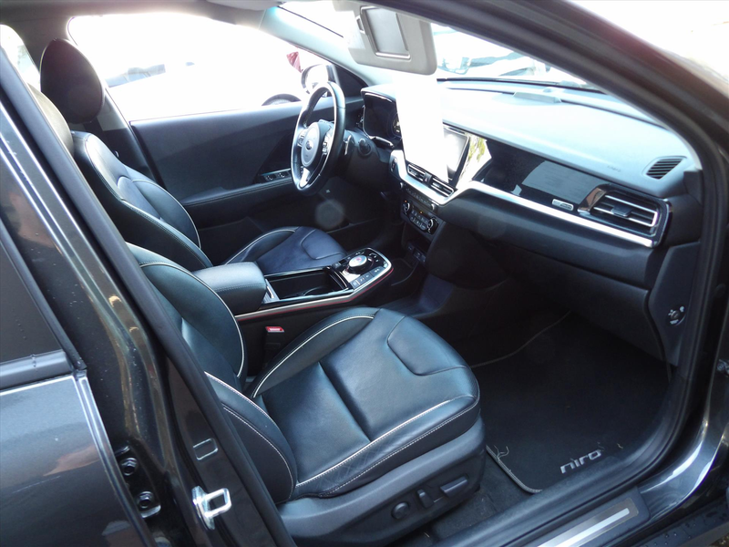 Kia e-Niro 64kWh 204pk Automaat ExecutiveLine luxe Org. Ned. — photo 40