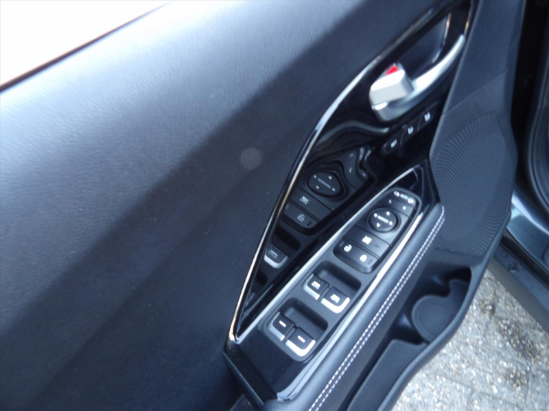 Kia e-Niro 64kWh 204pk Automaat ExecutiveLine luxe Org. Ned. — photo 47