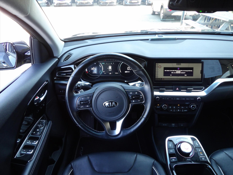 Kia e-Niro 64kWh 204pk Automaat ExecutiveLine luxe Org. Ned. — photo 31