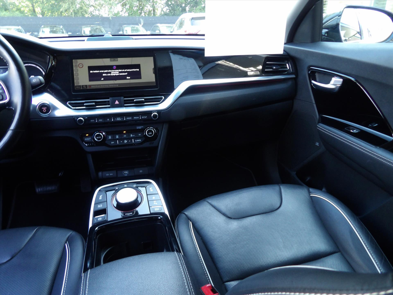 Kia e-Niro 64kWh 204pk Automaat ExecutiveLine luxe Org. Ned. — photo 33