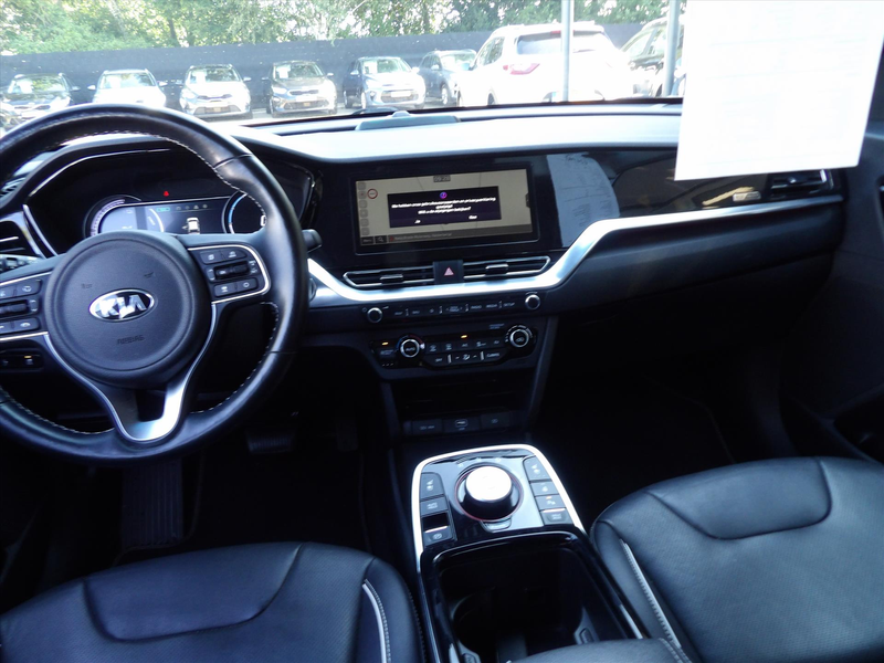 Kia e-Niro 64kWh 204pk Automaat ExecutiveLine luxe Org. Ned. — photo 32