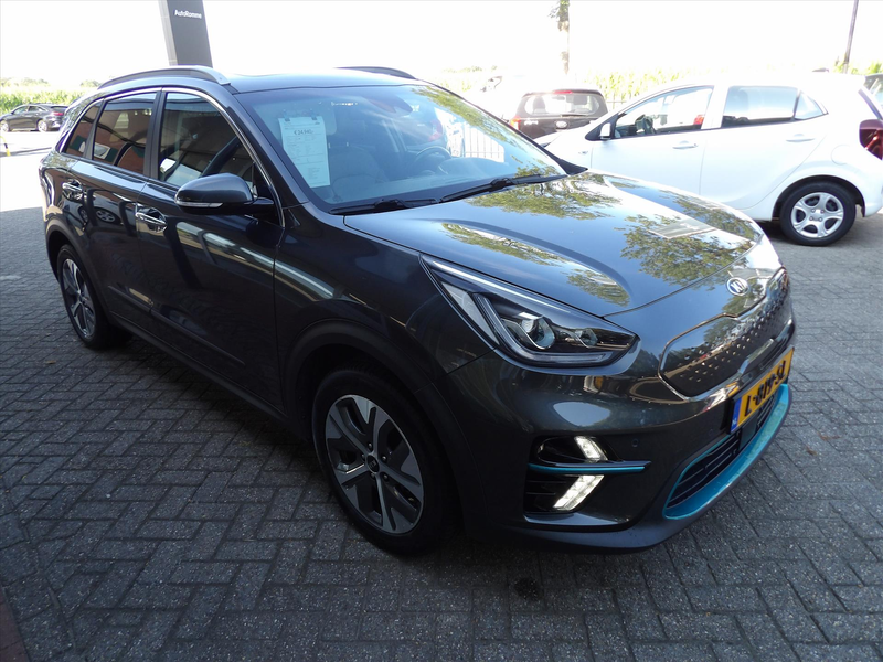 Kia e-Niro 64kWh 204pk Automaat ExecutiveLine luxe Org. Ned. — photo 7