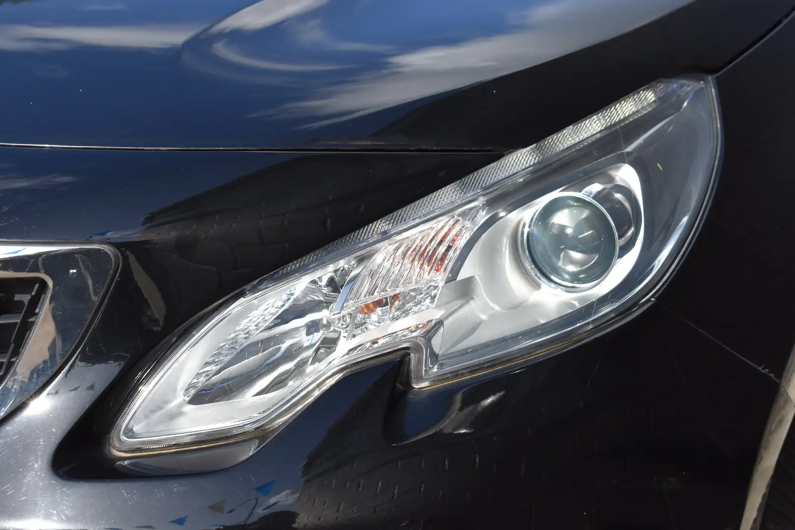 Peugeot 2008 2008 1.6 BlueHDi Access / AC / GARANTIE 12 MOIS Zwart - 2