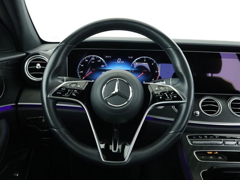 Mercedes-Benz E 400 d 4M AHK*Distronic*S-Dach*Leder*PTS*Kamera — photo 11