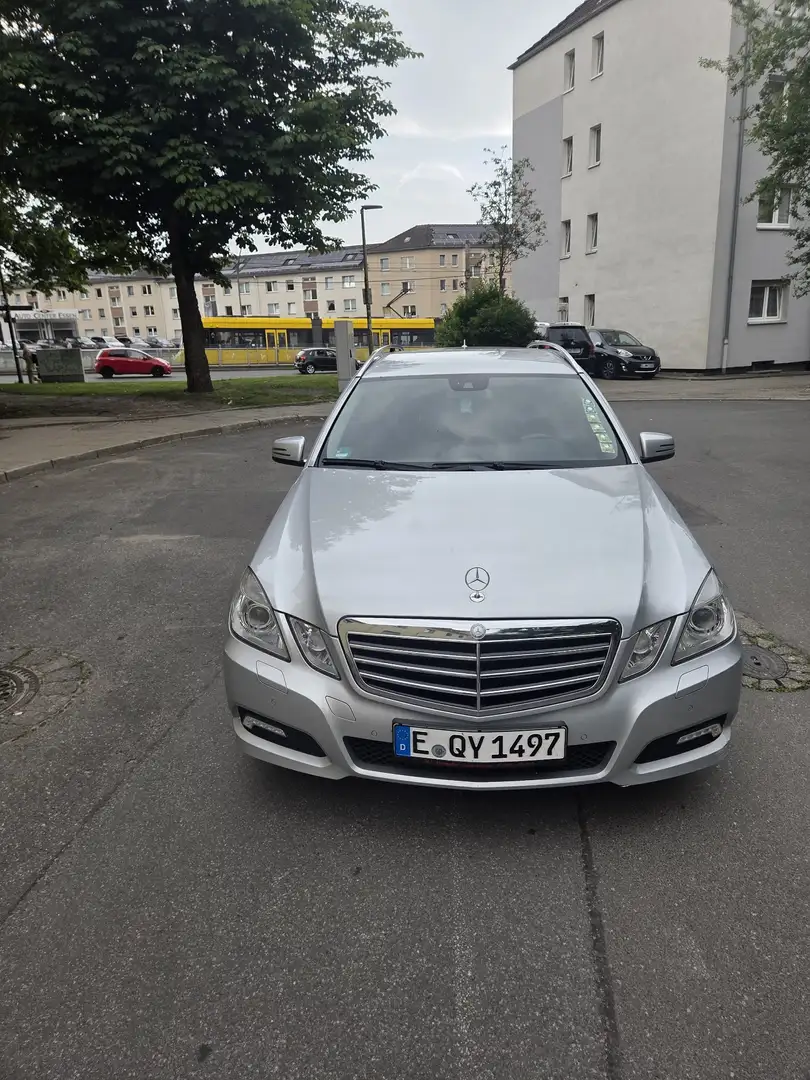 Mercedes-Benz E 300 T CDI DPF BlueEFFICIENCY 7G-TRONIC Avantgarde - 2