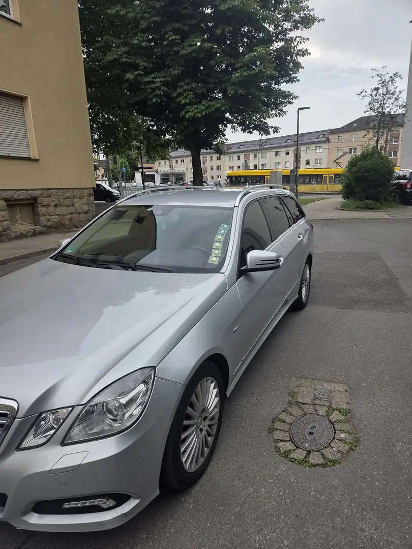 Mercedes-Benz E 300 T CDI DPF BlueEFFICIENCY 7G-TRONIC Avantgarde - 1