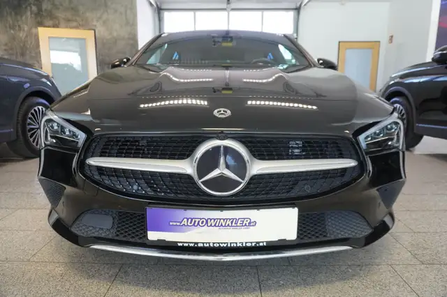 Mercedes-Benz Cla view 2