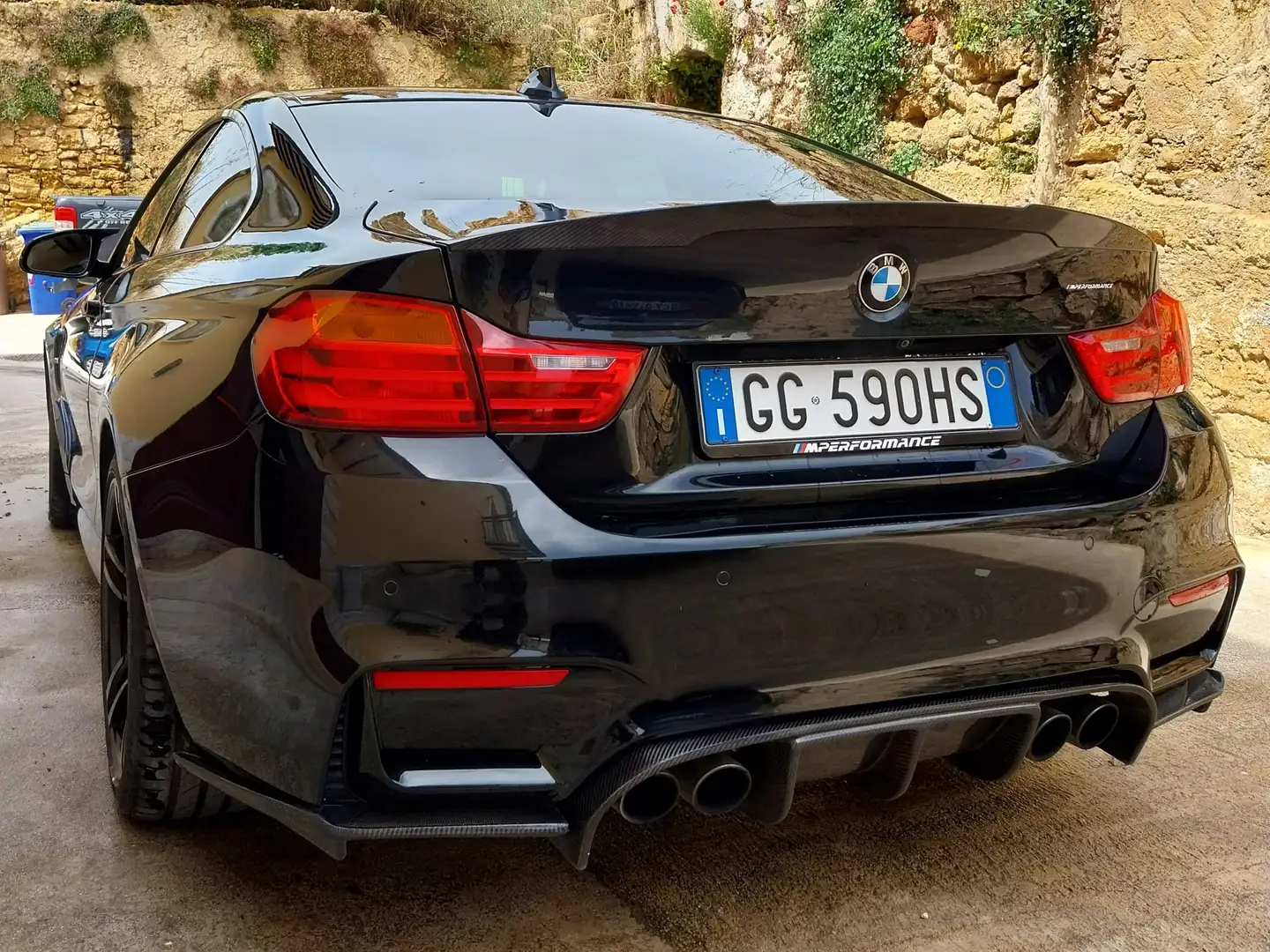 BMW M4 M4 F82 2013 Coupe Coupe 3.0 dkg Чорний - 2