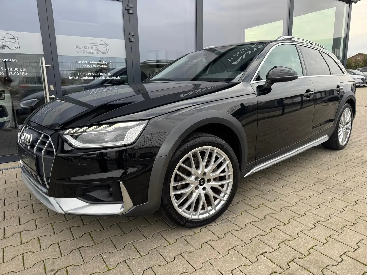 Audi A4 allroad 40 TDI quattro/S-tronic/AHK/STHZG/KAM Schwarz - 2