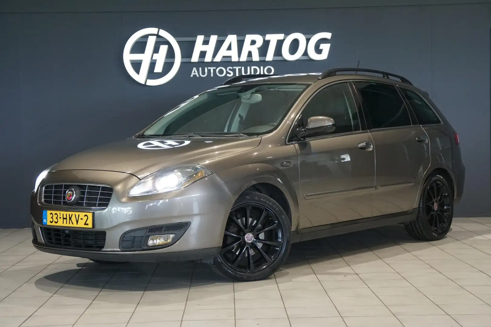 Fiat Croma 2.2 16V Corporate Premium + AUT. / CAMERA / TREKHA Braun - 1