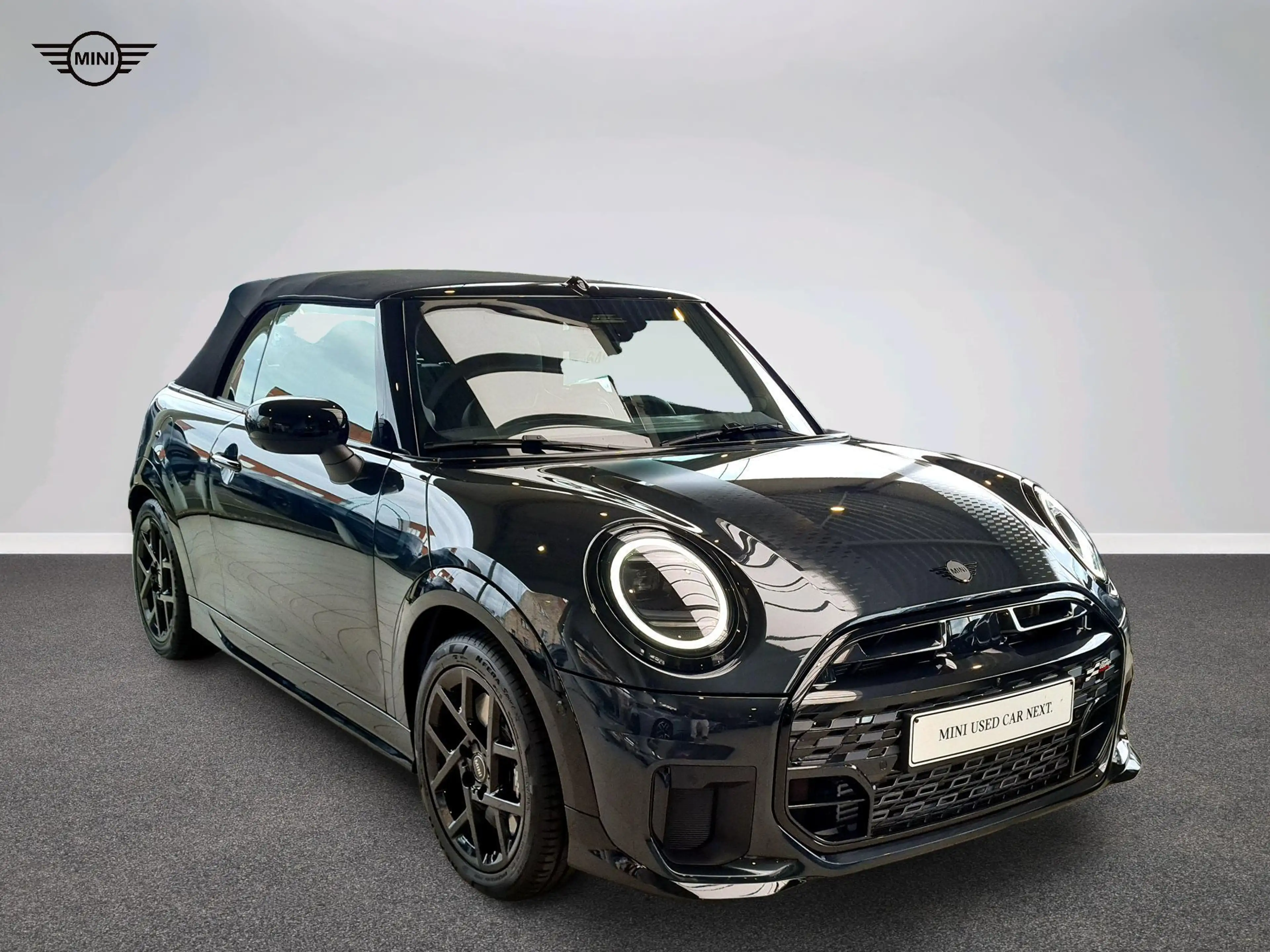 MINI Cooper S Cabrio John Cooper Works Trim — photo 12