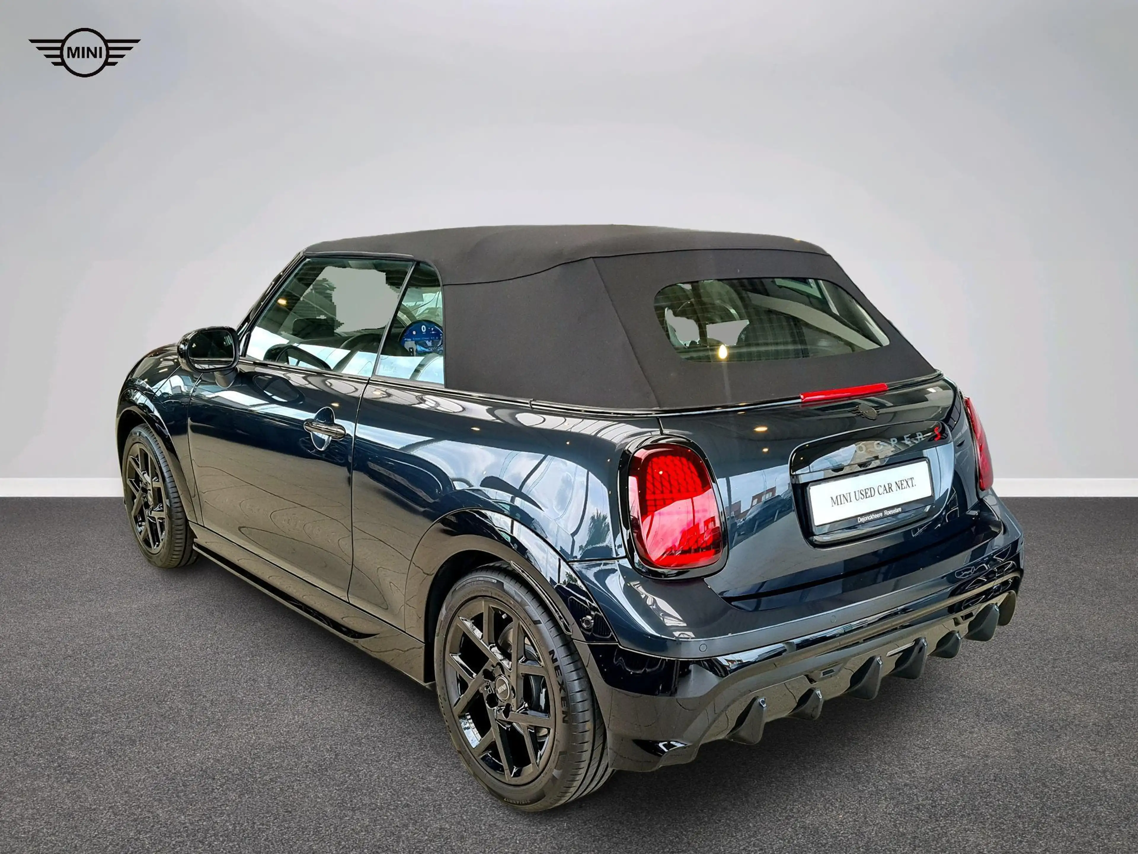 MINI Cooper S Cabrio John Cooper Works Trim — photo 4