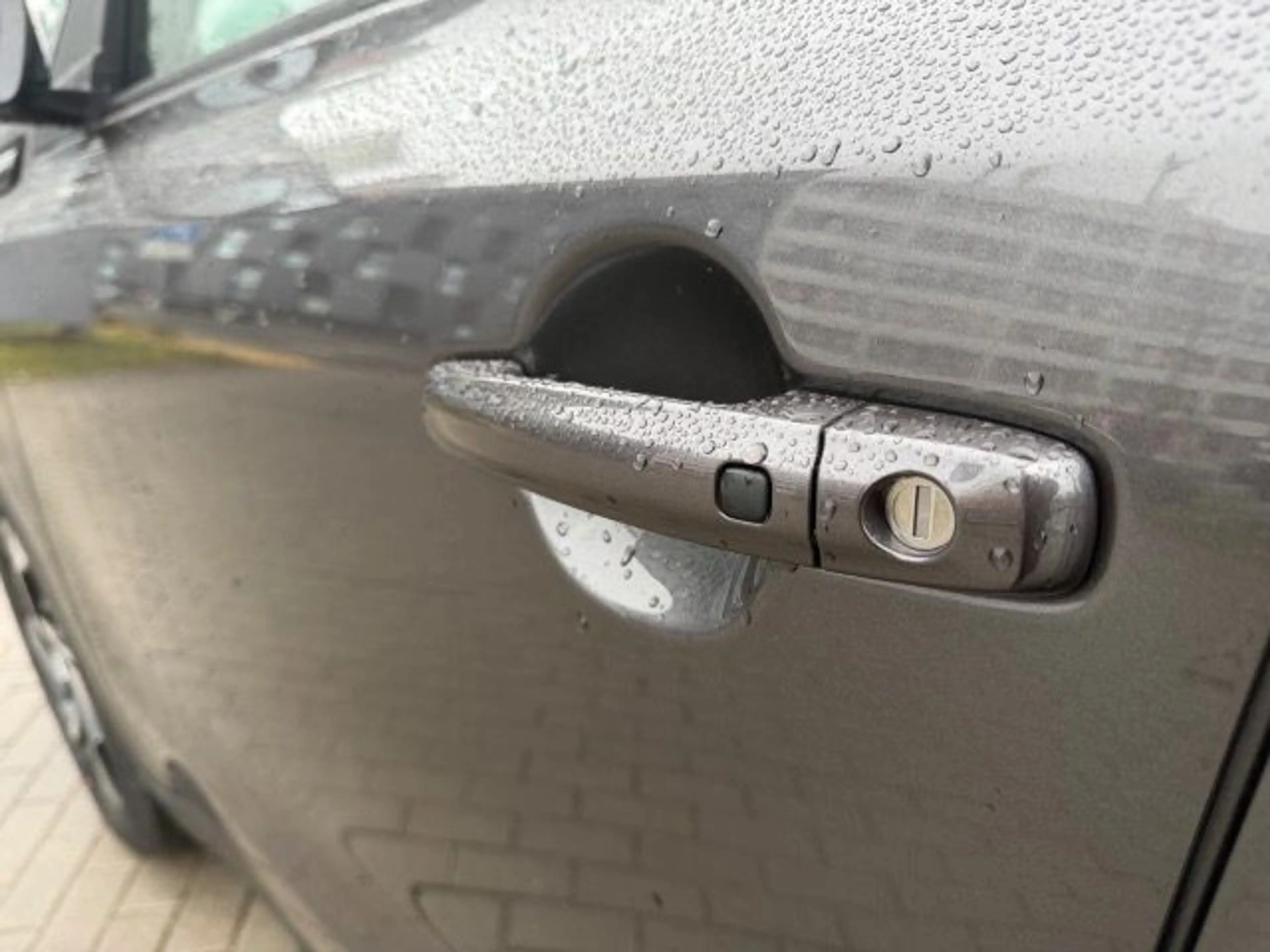 Suzuki Vitara VITARA 1.4 BOOSTERJET HYBRID 6AT COMFORT+ AHK — photo 13