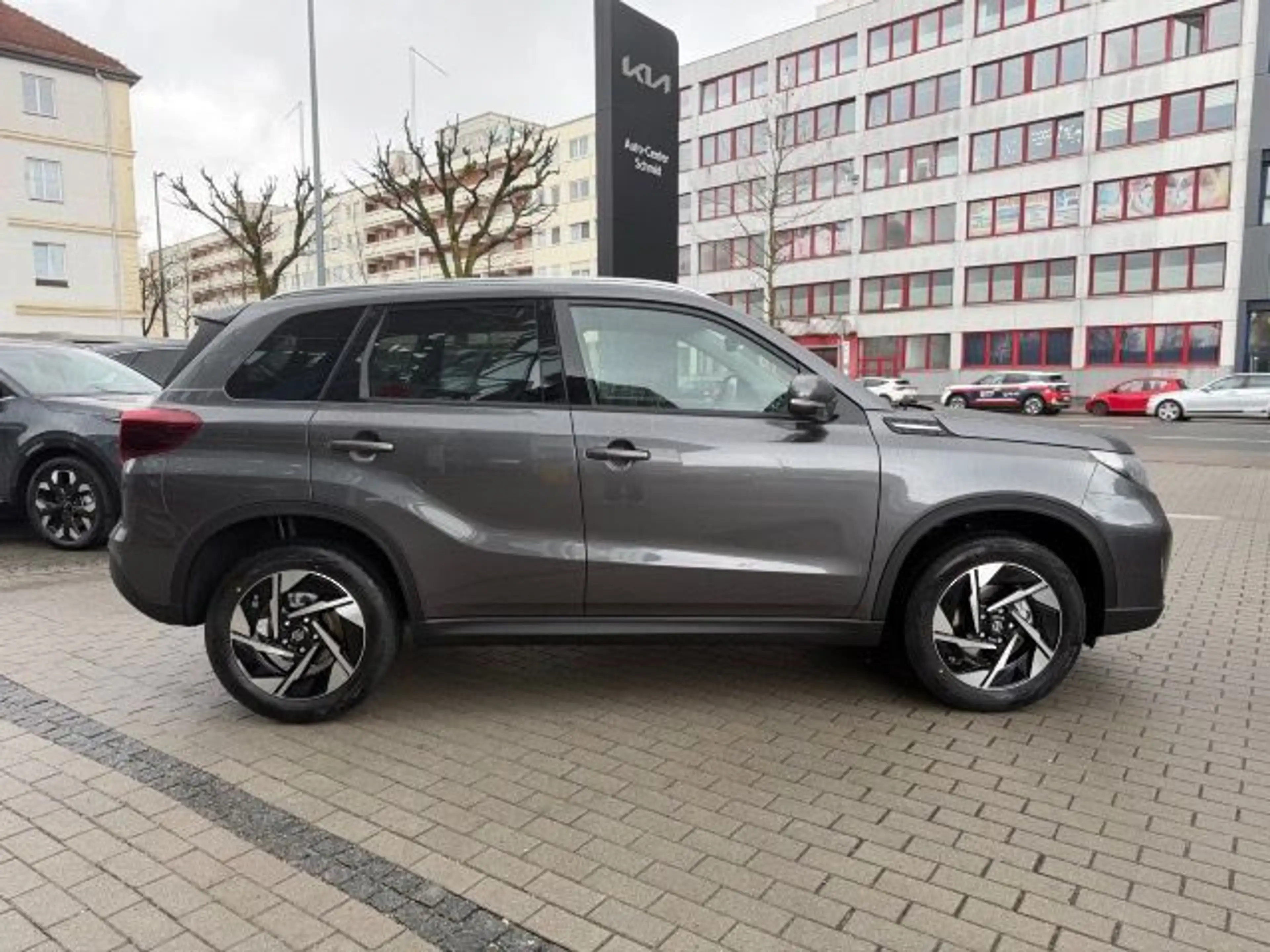 Suzuki Vitara VITARA 1.4 BOOSTERJET HYBRID 6AT COMFORT+ AHK — photo 5
