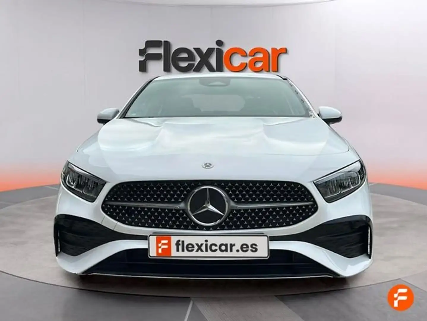 Mercedes-Benz A 200 d Sedán Blanco - 2