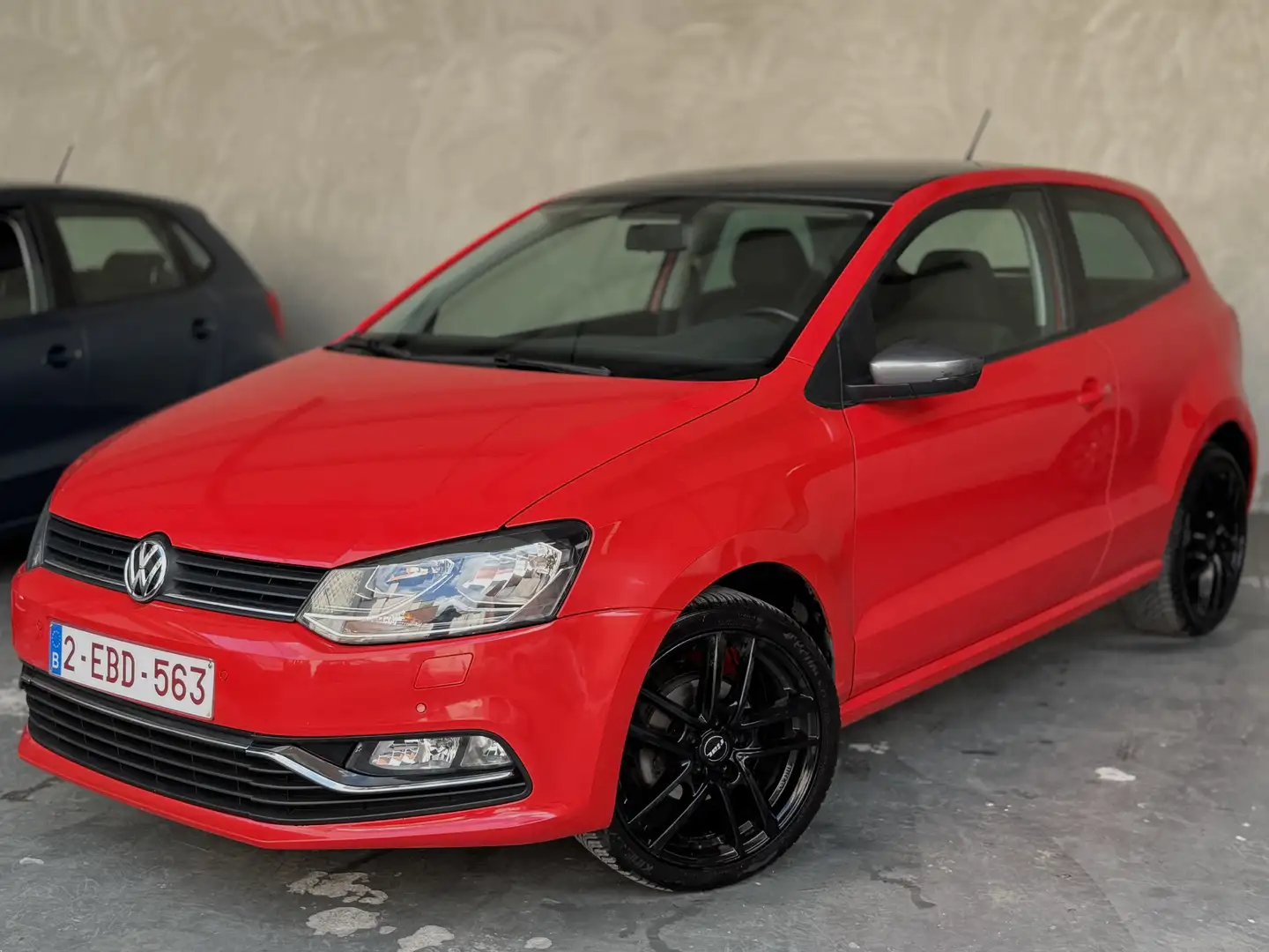 Volkswagen Polo 1.2 TSI / SPORT / 80.000 KM / GPS / SIEGES CHAUFF - 2