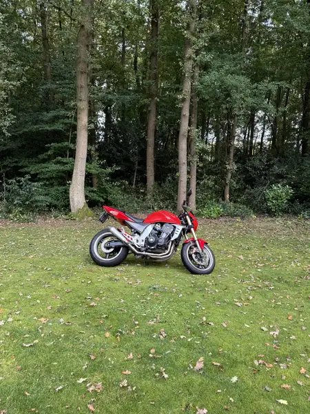 Kawasaki Z 1000 - foto 4