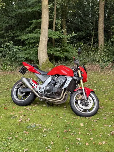 Kawasaki Z 1000 - foto 2
