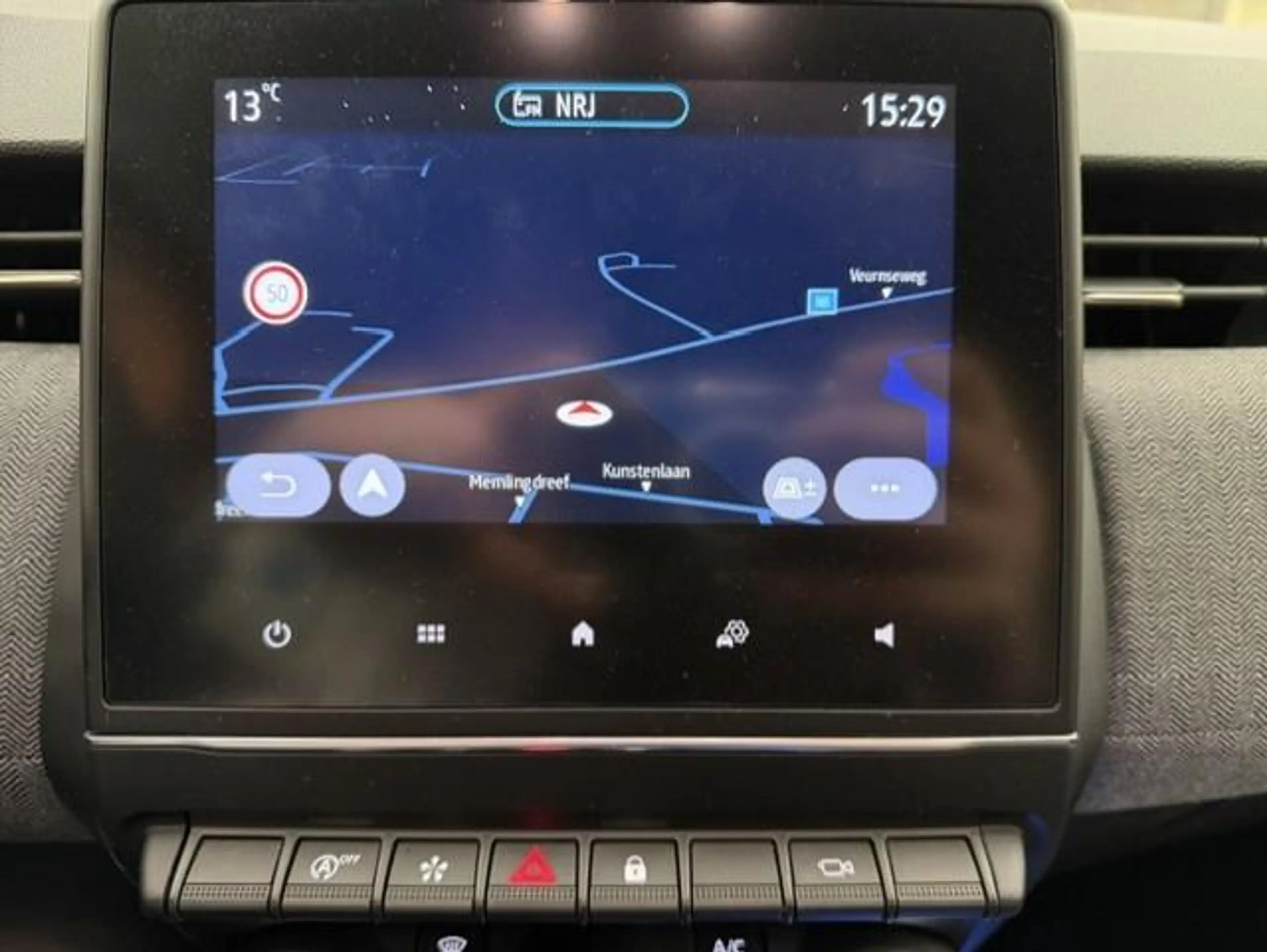 Renault Clio TCe 90 Techno — photo 12