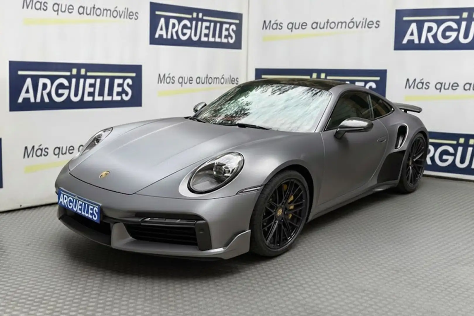 Porsche 911 Turbo S SportDesign 650cv Gris - 1