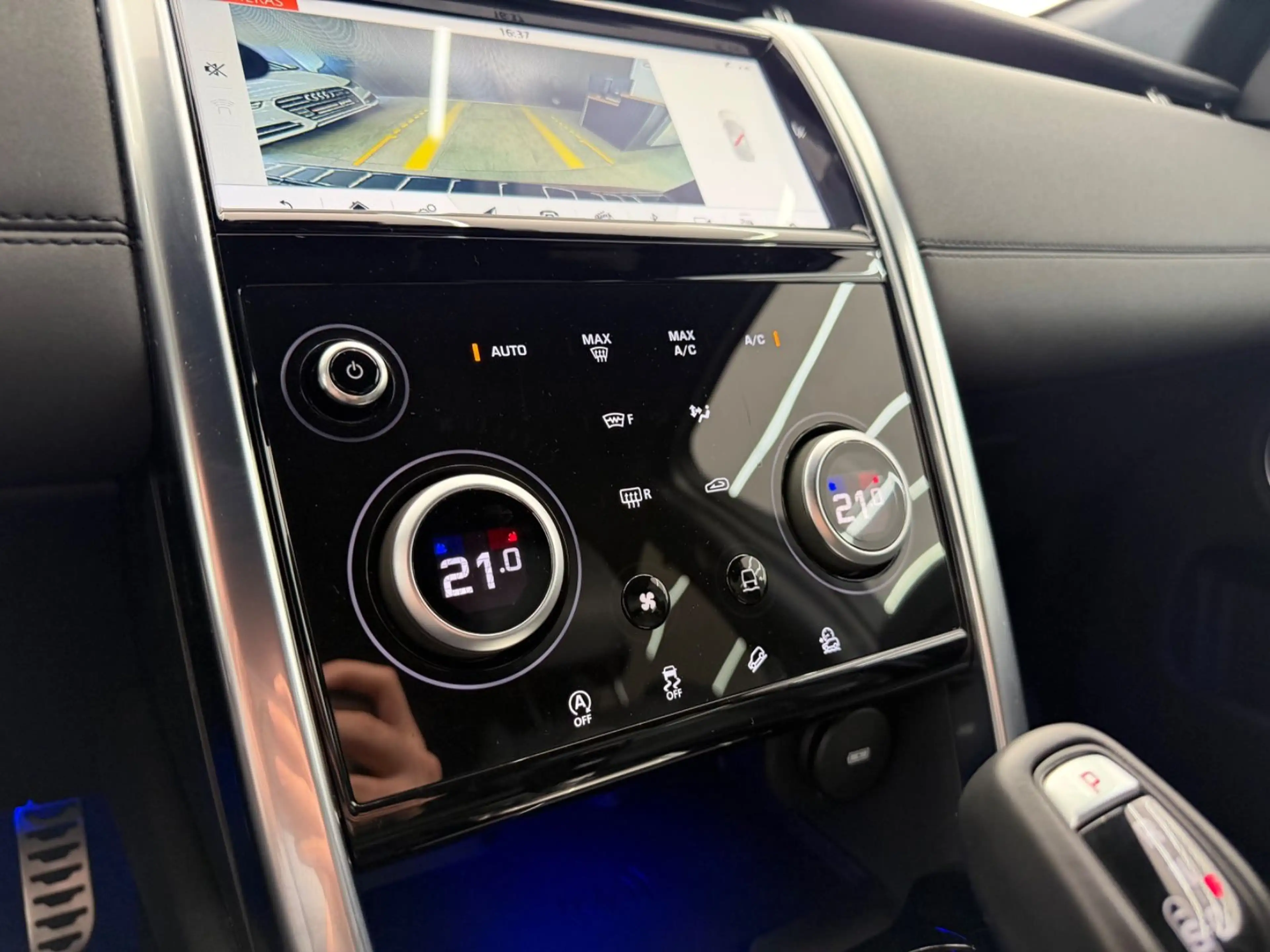 Land Rover Discovery Sport 2.0 AWD*Lenk.Hz*HeadUp*BlackEdi* — photo 33