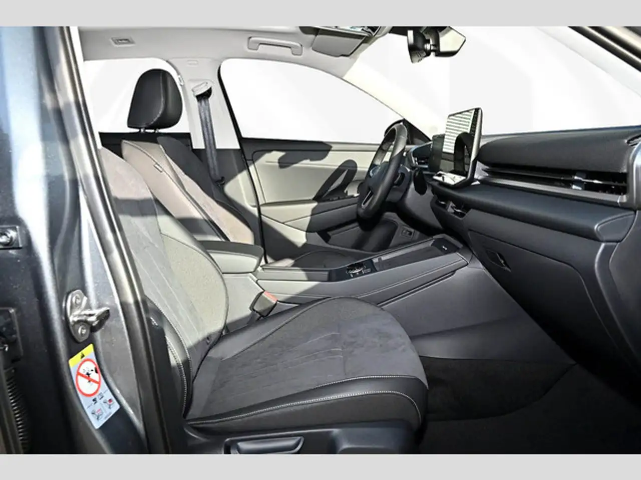 Volkswagen T-Roc Style 1.5 l eTSI OPF 110 kW (150 P Style 6