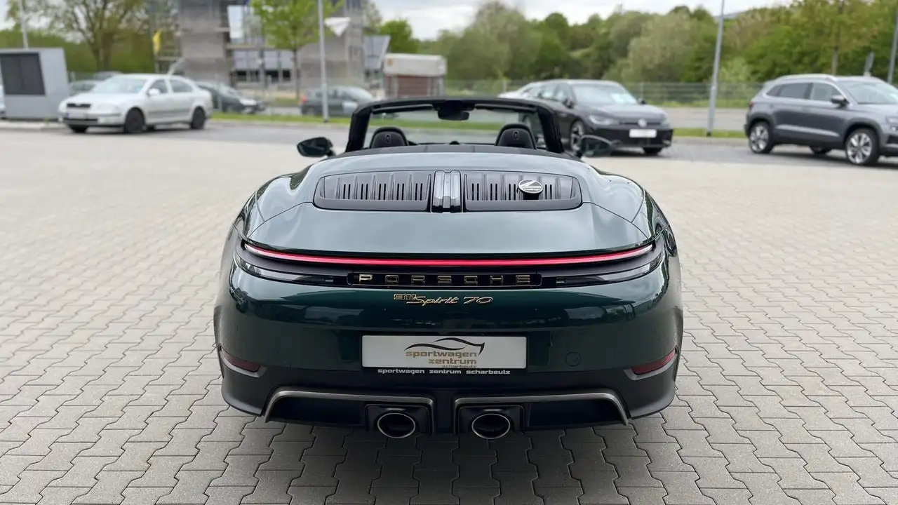 Porsche 992 Spirit 70 Lift, Bose, Porscheracinggreenmetallic 9