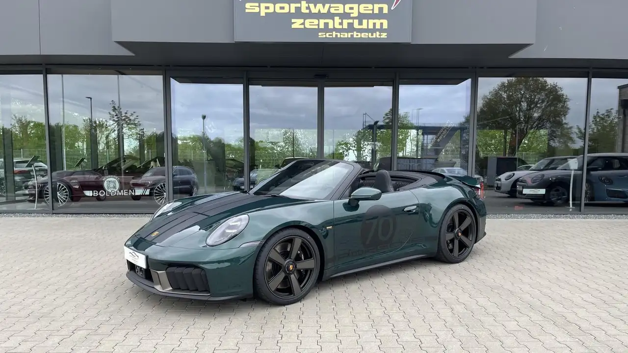 Porsche 992 Spirit 70 Lift, Bose, Porscheracinggreenmetallic