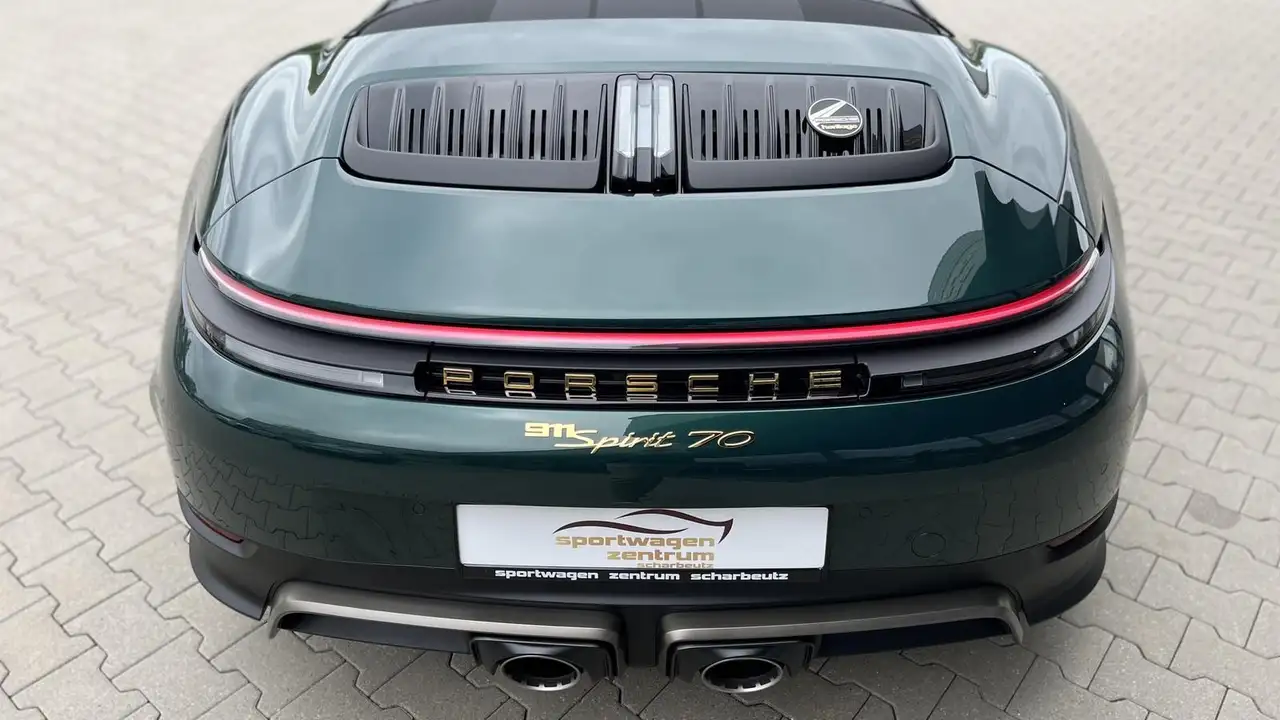 Porsche 992 Spirit 70 Lift, Bose, Porscheracinggreenmetallic 10