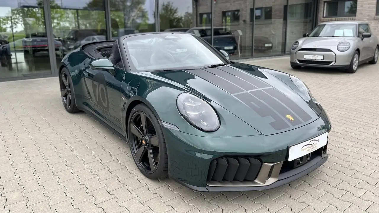 Porsche 992 Spirit 70 Lift, Bose, Porscheracinggreenmetallic 6