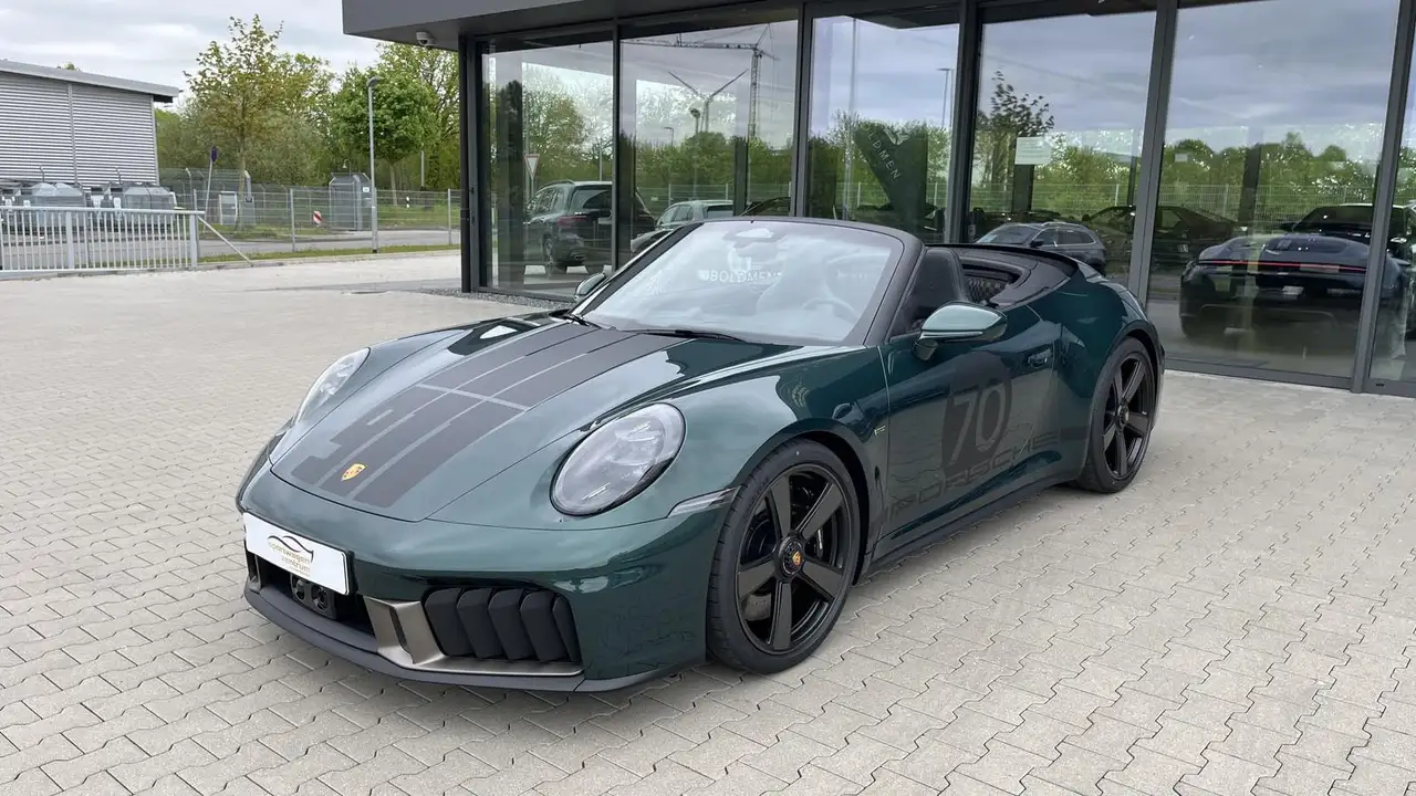 Porsche 992 Spirit 70 Lift, Bose, Porscheracinggreenmetallic 2
