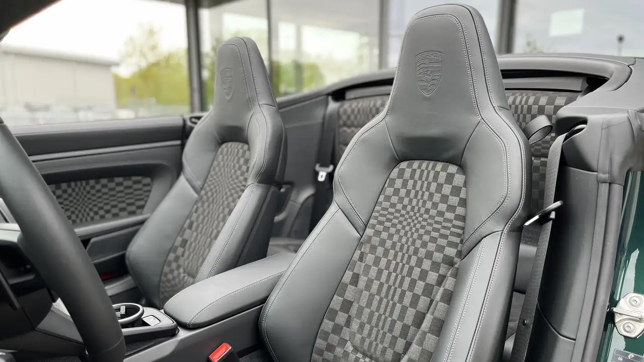 Porsche 992 Spirit 70 Lift, Bose, Porscheracinggreenmetallic 15