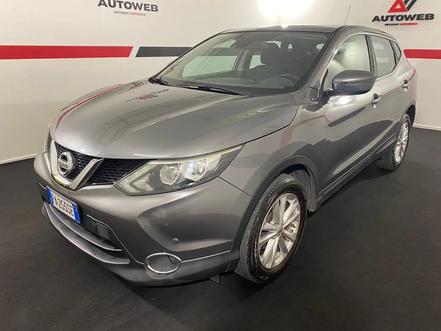 Nissan Qashqai 1.5 dCi Acenta Grigio - 1