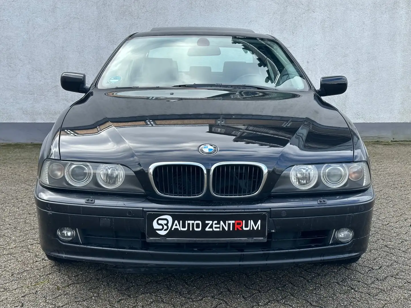 BMW 520 i Sport *KLIMA*XENON*PARK HILFE*BT*NEU TÜV - 1