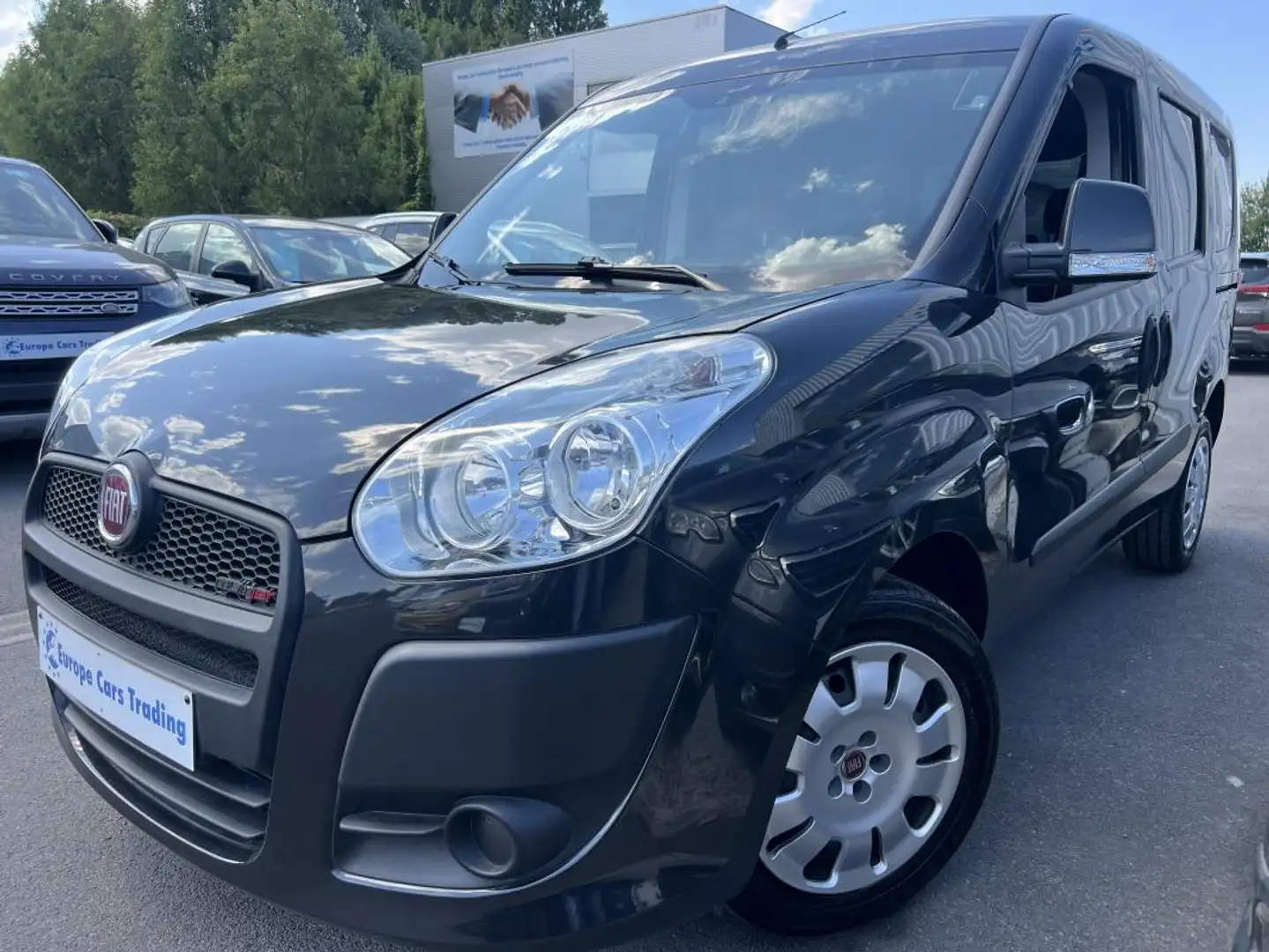 Fiat Doblo DESIGN 1.6MJT 105CH 1ÈRE MAIN GAR 12M Noir - 1