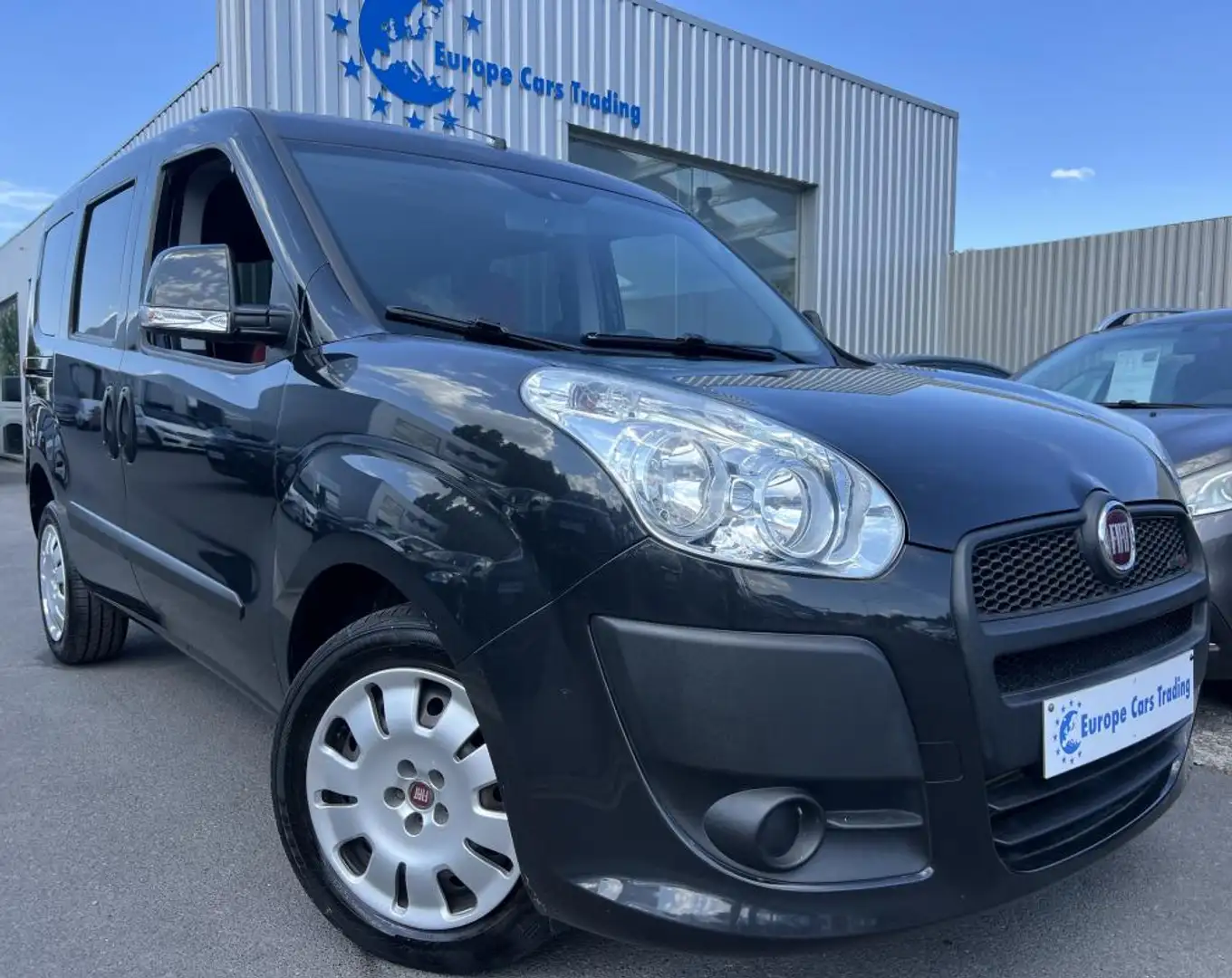 Fiat Doblo DESIGN 1.6MJT 105CH 1ÈRE MAIN GAR 12M Noir - 2