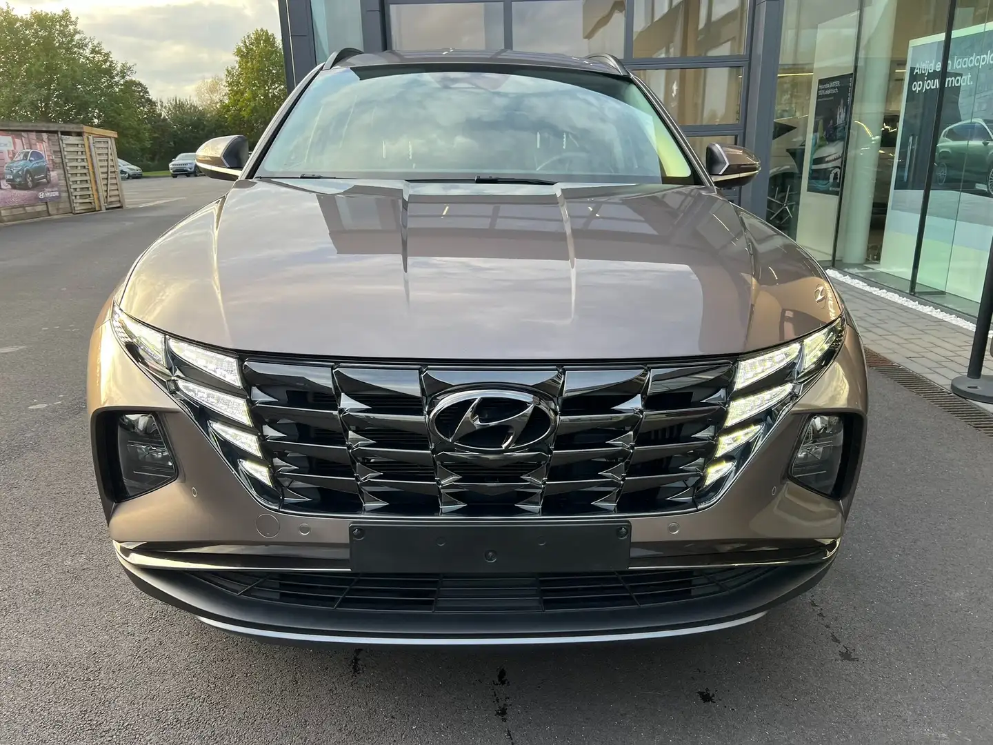 Hyundai TUCSON 1.6 T-GDI HEV 230pk Feel Comfort extra opties ! Brons - 2